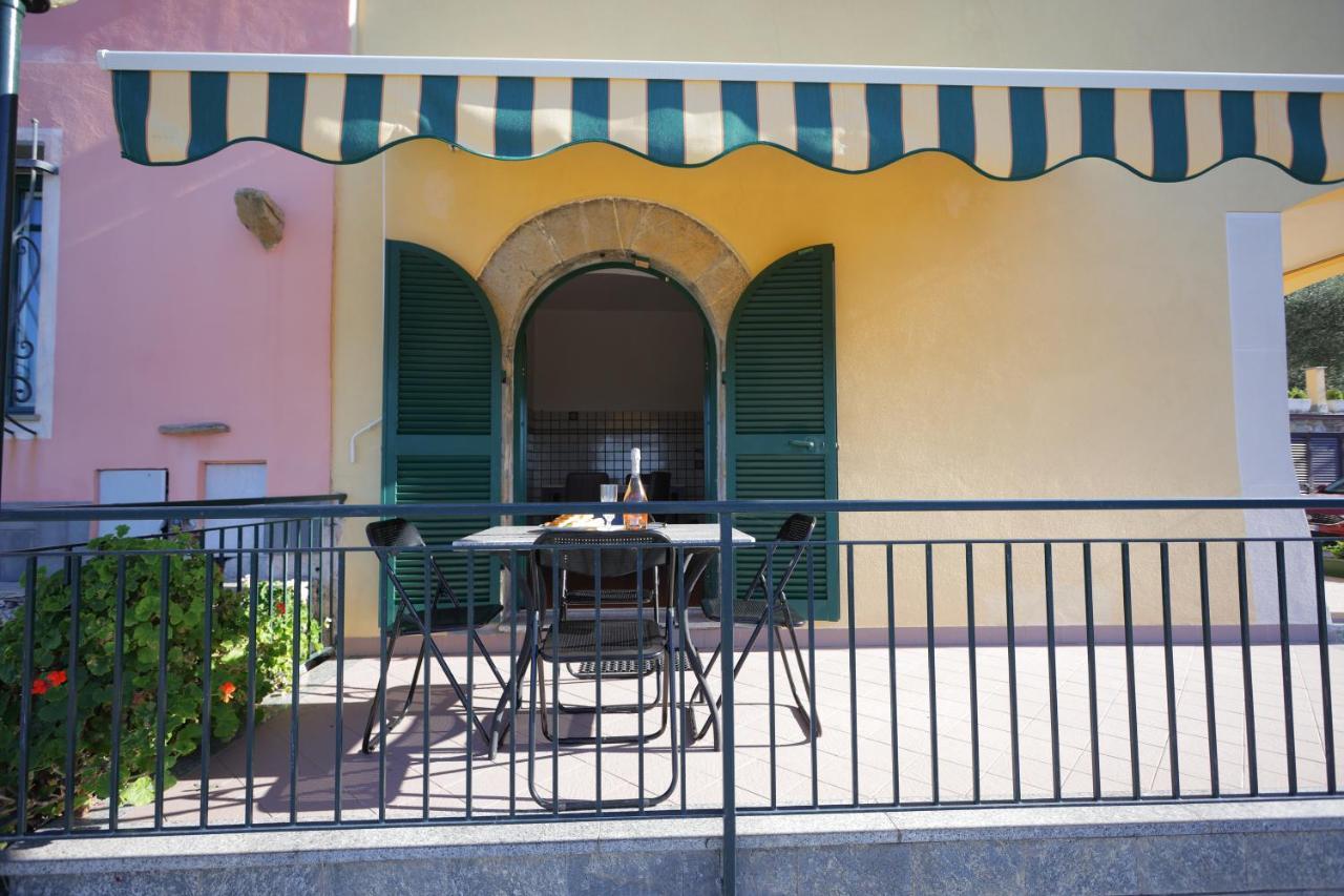 La Casa Col Portico Apartment Leivi Exterior foto